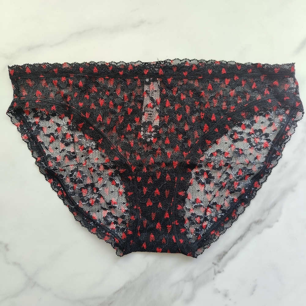 NWT VICTORIA'S SECRET THE LACIE POSEY LACE BIKINI PANTY IN BLACK WHIMSY HEARTS S